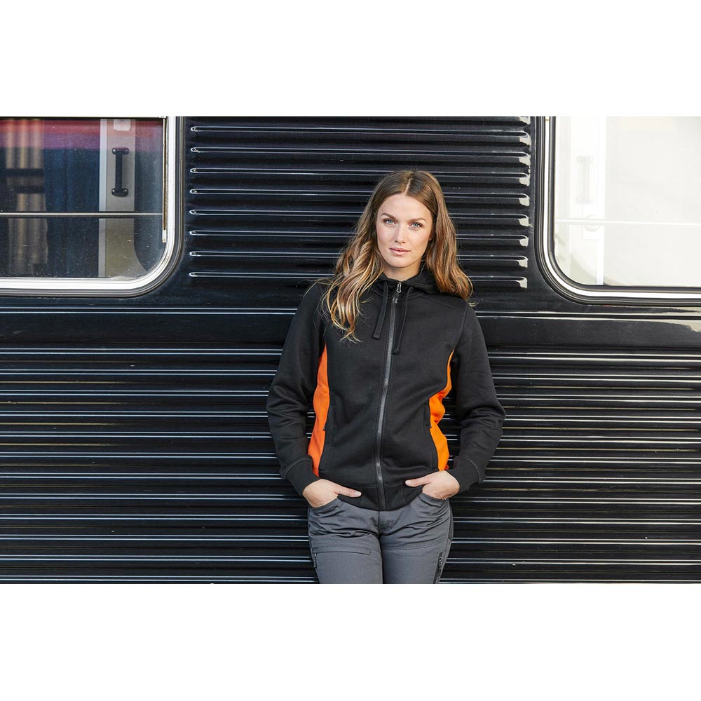 Ava zip hood Dam