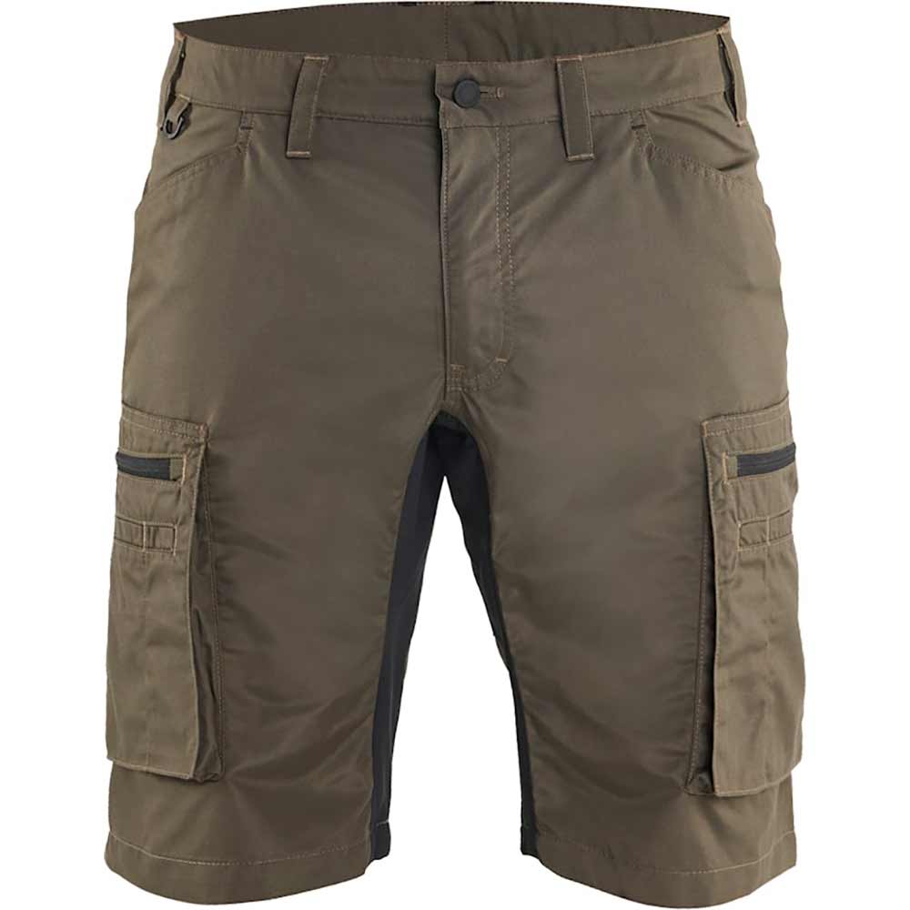 Service shorts with stretch panels